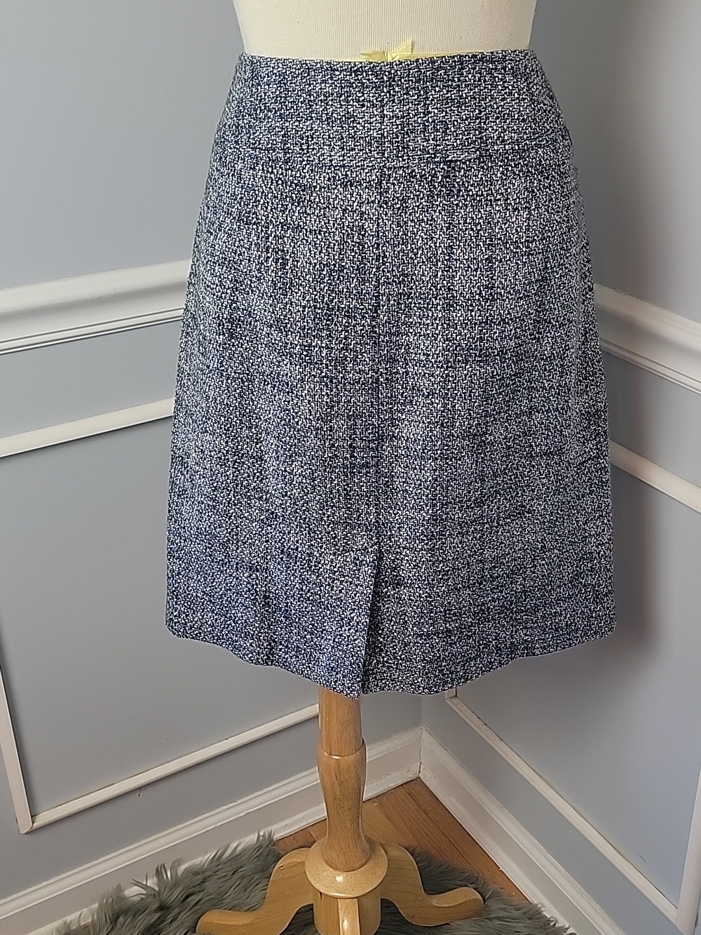 ANN TAYLOR Blue White Tweed Faux Button Nautical Career Straight Pencil Skirt 10 - Picture 3 of 7
